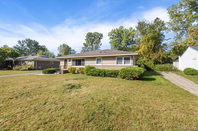 18001 Floral Street, Livonia, MI 48152