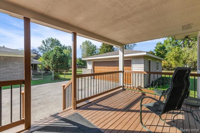 18001 Floral Street, Livonia, MI 48152