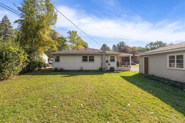 18001 Floral Street, Livonia, MI 48152