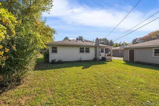 18001 Floral Street, Livonia, MI 48152