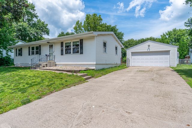 1105 Mark Street, Colona, IL 61241