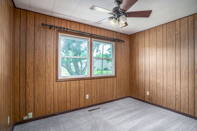 1105 Mark Street, Colona, IL 61241