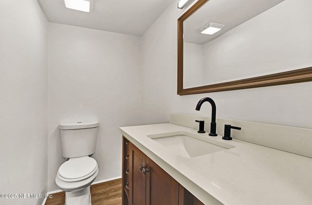 2300 TWELVE OAKS Drive B4, Orange Park, FL 32065