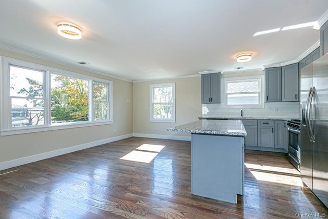 201 Nassau Boulevard A, Garden City South, NY 11530