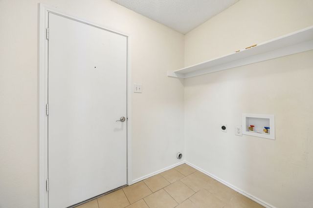 709 Stonebrooke Drive, Burleson, TX 76028