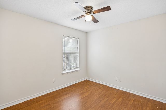 709 Stonebrooke Drive, Burleson, TX 76028