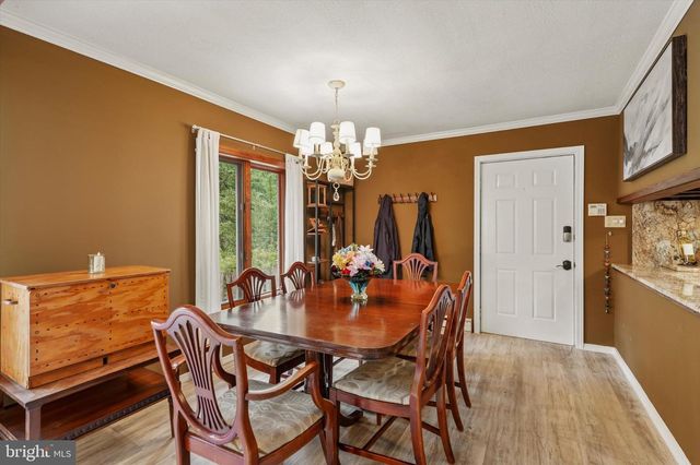 79 E HIGHLAND RD, Parkesburg, PA 19365