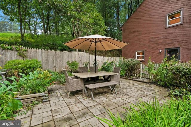 79 E HIGHLAND RD, Parkesburg, PA 19365