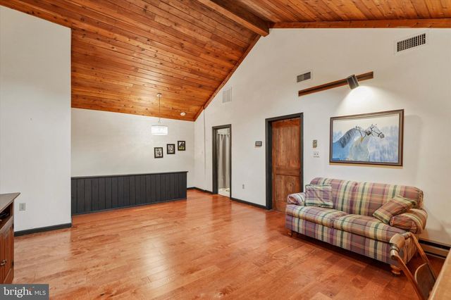 79 E HIGHLAND RD, Parkesburg, PA 19365