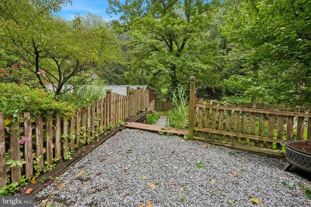 79 E HIGHLAND RD, Parkesburg, PA 19365