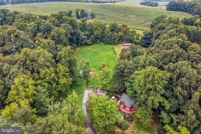79 E HIGHLAND RD, Parkesburg, PA 19365