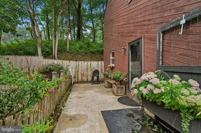 79 E HIGHLAND RD, Parkesburg, PA 19365