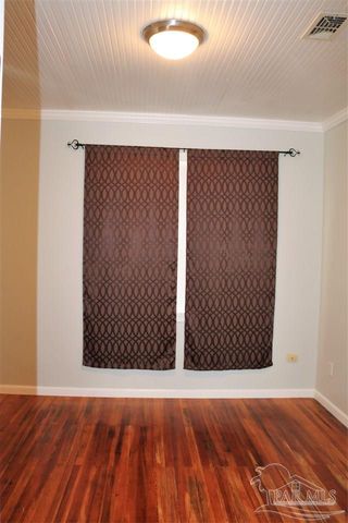 5037 Canal St, Milton, FL 32570