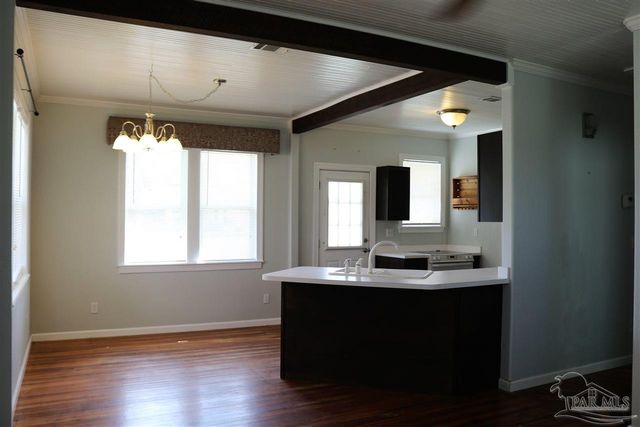 5037 Canal St, Milton, FL 32570