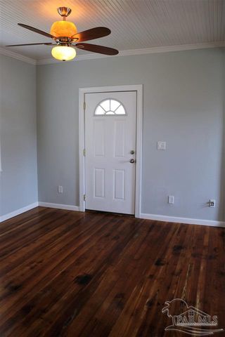 5037 Canal St, Milton, FL 32570