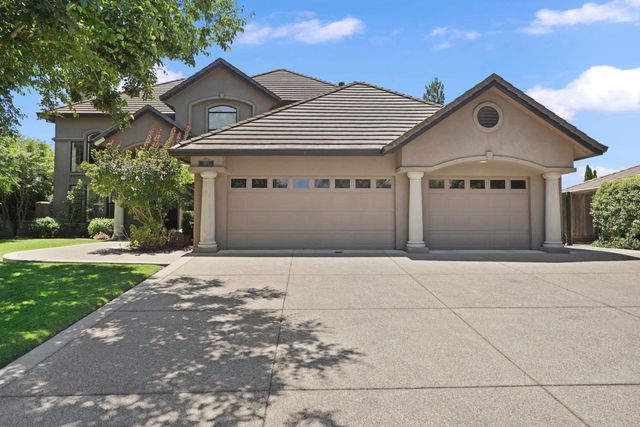 5554 Saint Andrews Dr, Stockton, CA 95219