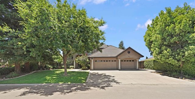 5554 Saint Andrews Dr, Stockton, CA 95219