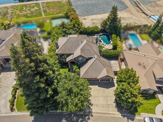 5554 Saint Andrews Dr, Stockton, CA 95219