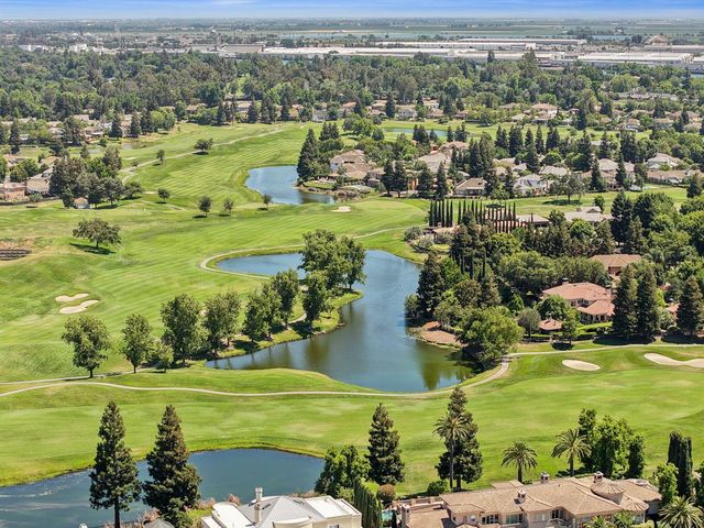 5554 Saint Andrews Dr, Stockton, CA 95219