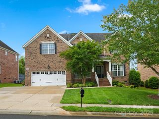 422 Deer Brush Lane, Waxhaw, NC 28173