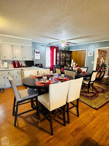 2702 Carr Circle, Newport, AR 72112