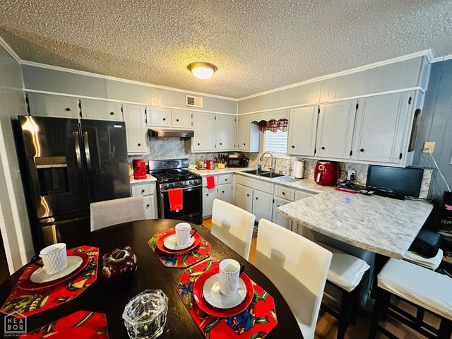 2702 Carr Circle, Newport, AR 72112