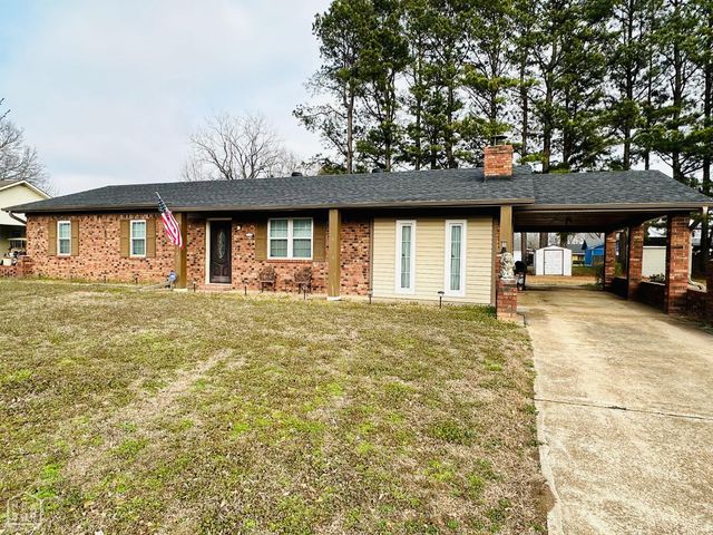 2702 Carr Circle, Newport, AR 72112