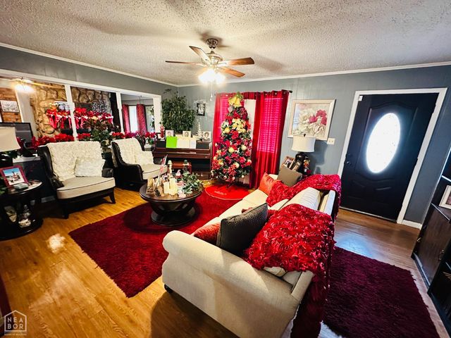 2702 Carr Circle, Newport, AR 72112