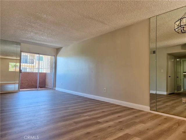 200 S Reno 102, Los Angeles, CA 90057