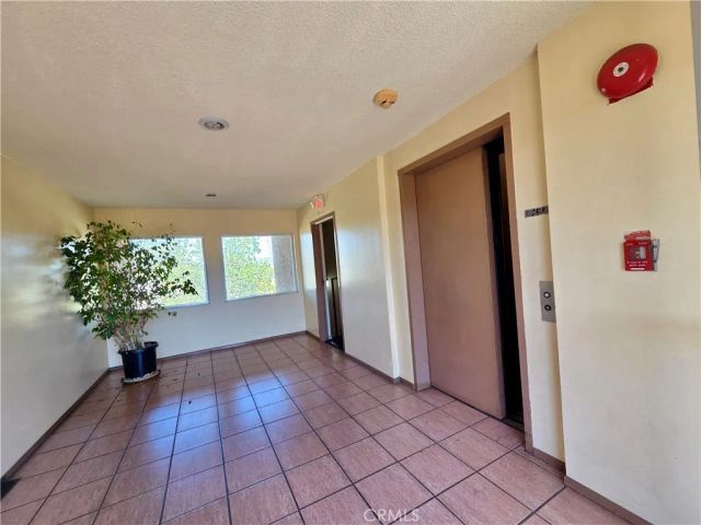 200 S Reno 102, Los Angeles, CA 90057