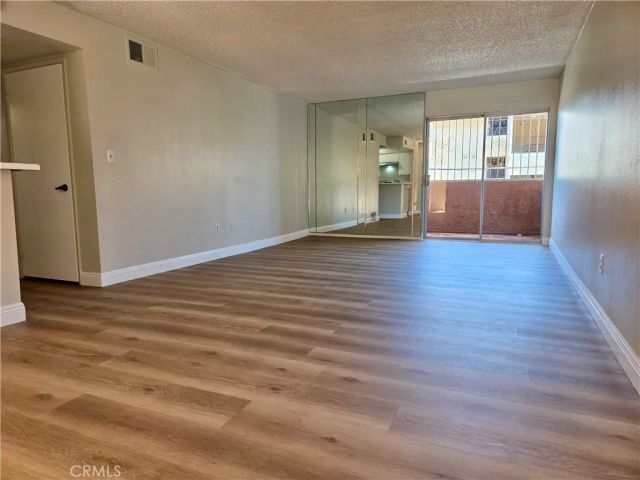 200 S Reno 102, Los Angeles, CA 90057