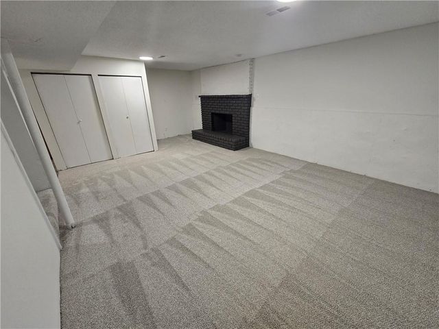 2028 NW 49th Terrace, Northmoor, MO 64151