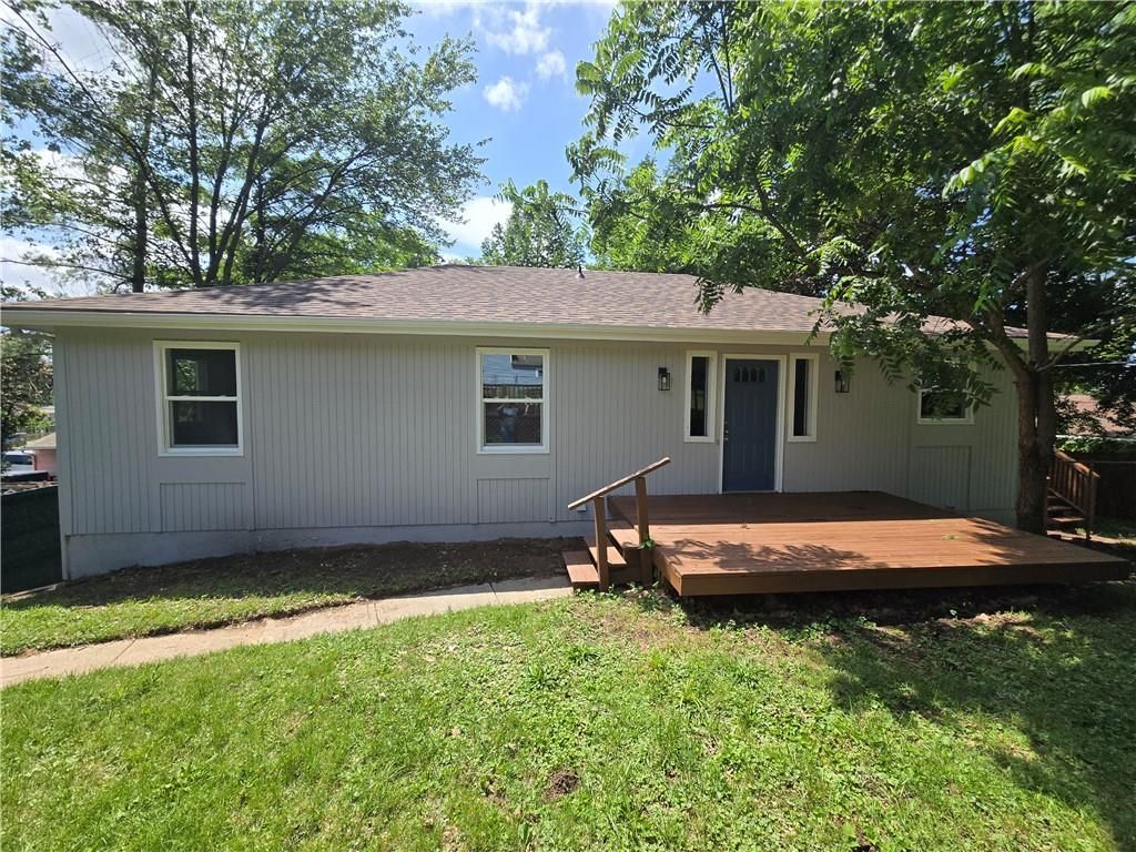 2028 NW 49th Terrace, Northmoor, MO 64151