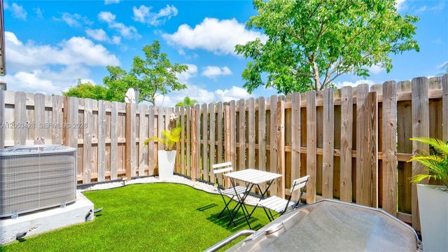 953 NE 211th Street, Miami, FL 33179