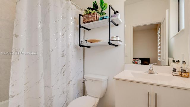 953 NE 211th Street, Miami, FL 33179