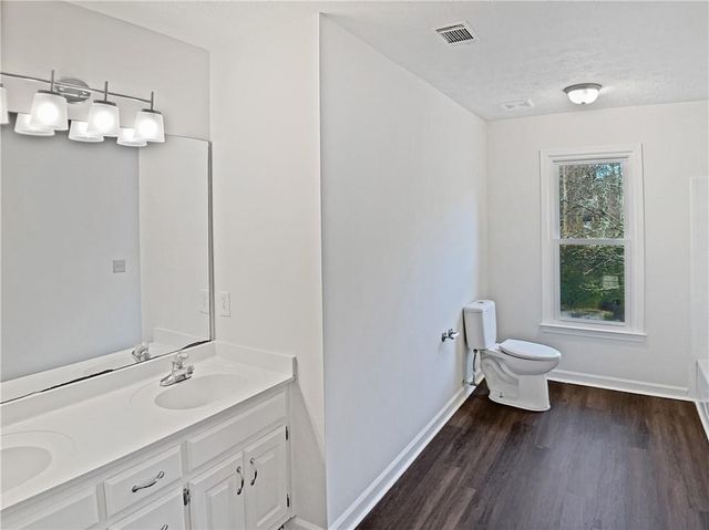 2454 Jacks View Court, Snellville, GA 30078