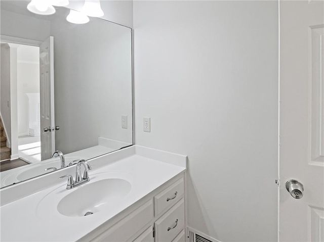 2454 Jacks View Court, Snellville, GA 30078