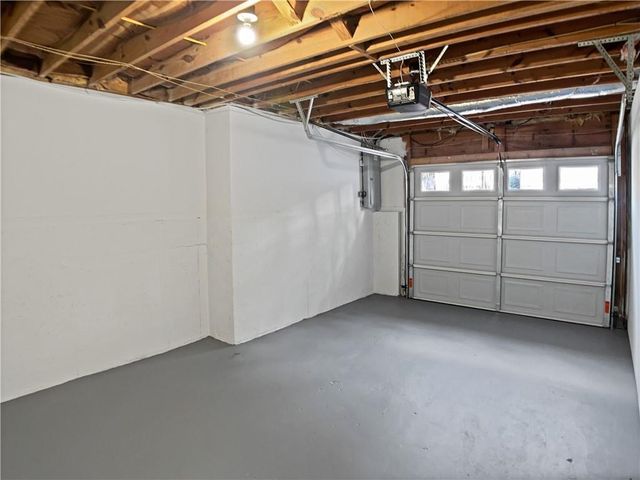 2454 Jacks View Court, Snellville, GA 30078