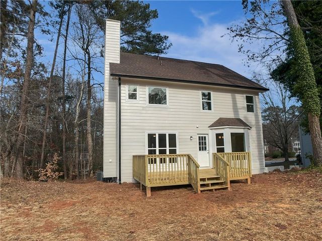 2454 Jacks View Court, Snellville, GA 30078