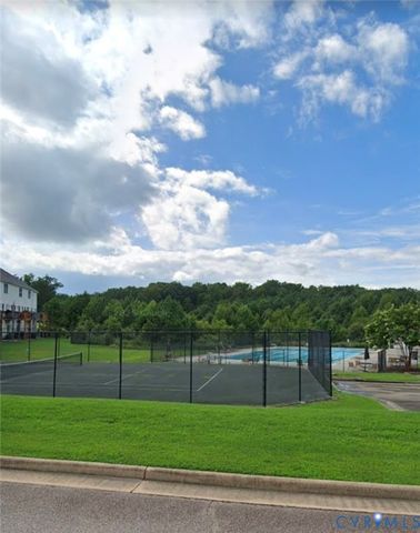 3909 Schooner Ln, Hopewell, VA 23860