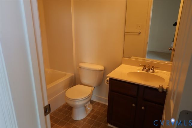 3909 Schooner Ln, Hopewell, VA 23860