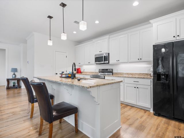 237 Oak Valley, Gilmer, TX 75645