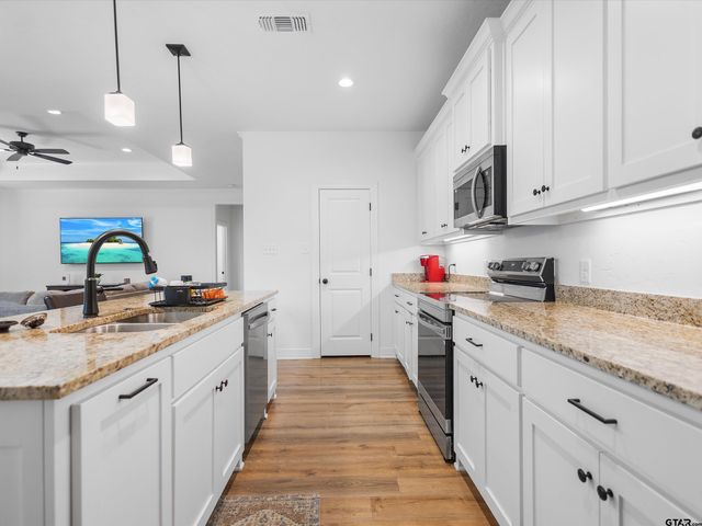 237 Oak Valley, Gilmer, TX 75645