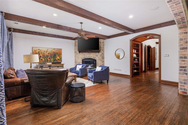 297 Ridgemont Drive, Heath, TX 75126