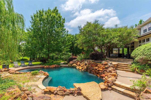 297 Ridgemont Drive, Heath, TX 75126