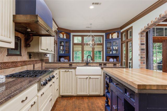 297 Ridgemont Drive, Heath, TX 75126