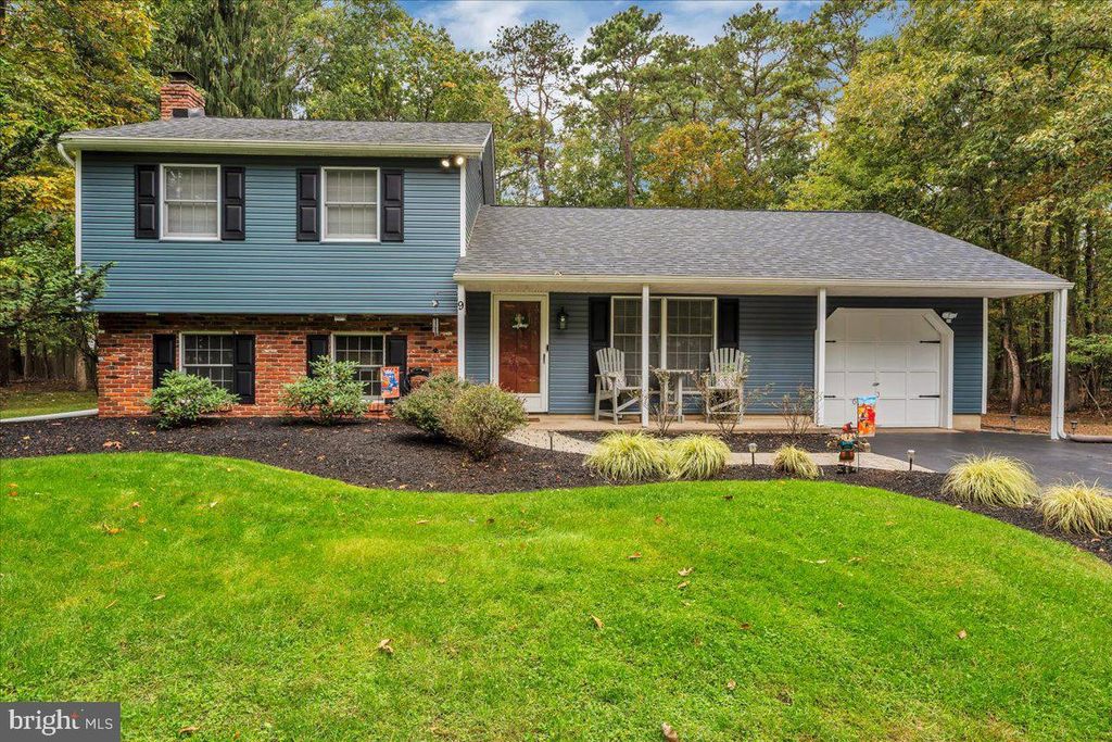9 BROTHERTON RD, Shamong, NJ 08088