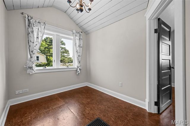 7238 High Street, Maplewood, MO 63143