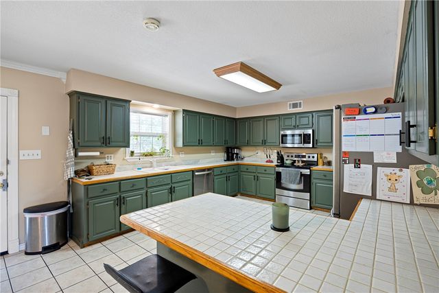 125 Kelly Lane, Dover, AR 72837