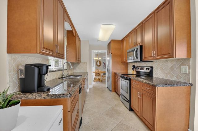 11253 Clover Leaf Circle, Boca Raton, FL 33428